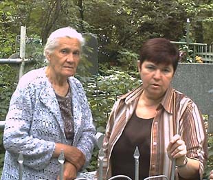 Инна Евгеньевна Горбунова и Нина Корш (1970А)